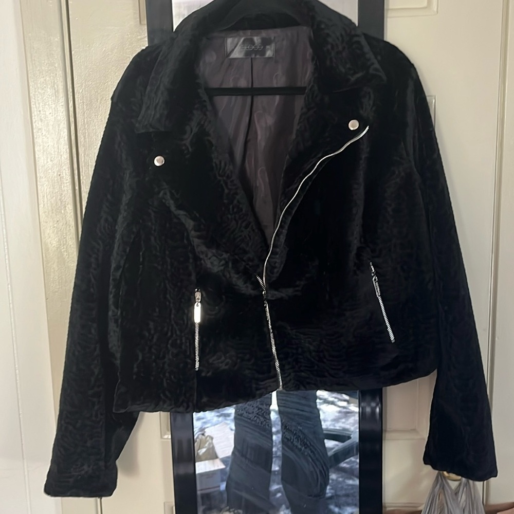 Foxblood Size 3X crop jacket